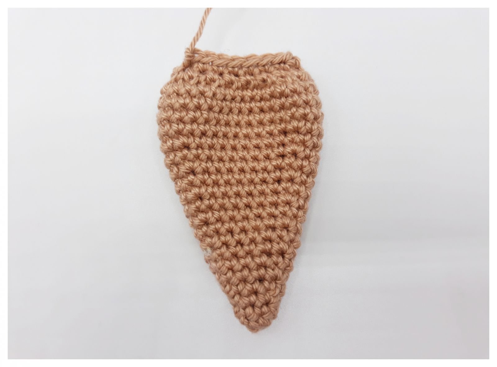 Blog-Inhaltsbild für 'Festliches Otterpärchen, kostenlose Häkelanleitung'